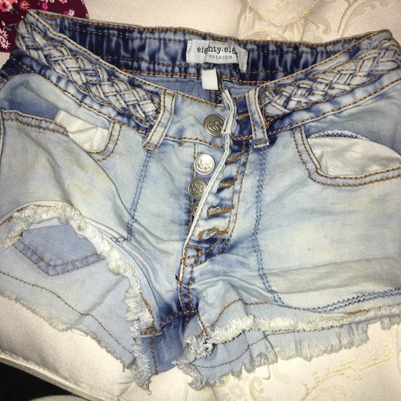 Shorts - Picture 6 of 8